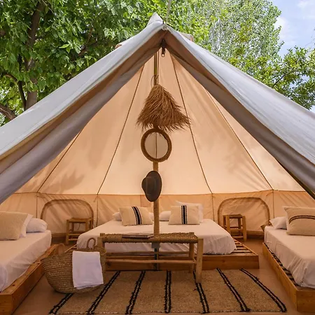 Holacamp Gandia مكان تخييم *